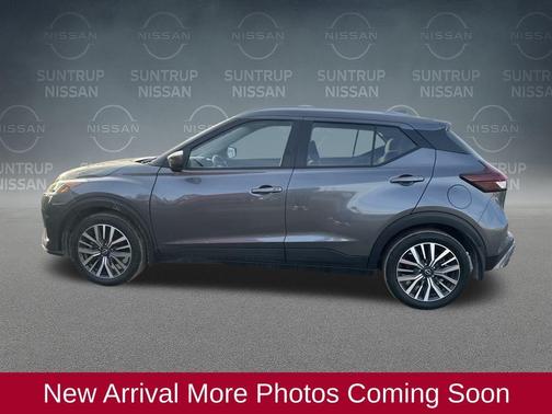 2022 Nissan Kicks SV