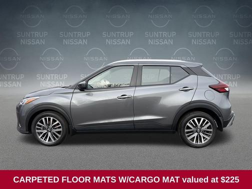 2022 Nissan Kicks SV