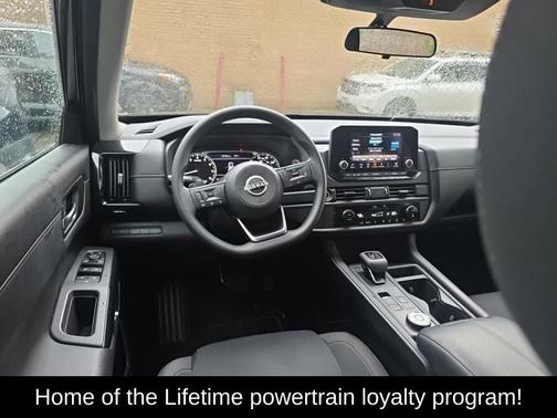 Black 2024 Nissan Pathfinder S