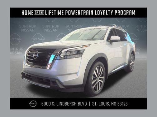 Brilliant Silver Metallic 2025 Nissan Pathfinder Platinum