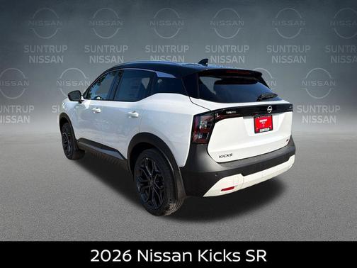 Aspen White Tricoat 2026 Nissan Kicks SR