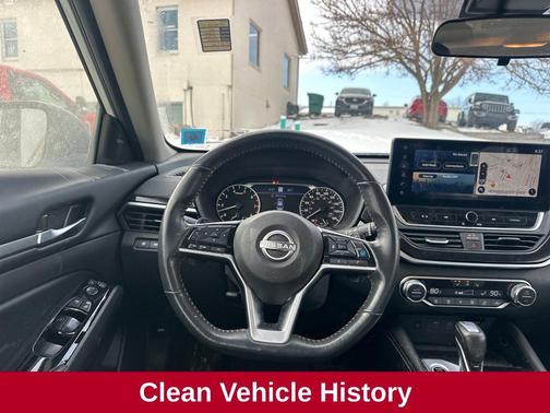 2024 Nissan Altima 2.0 SR