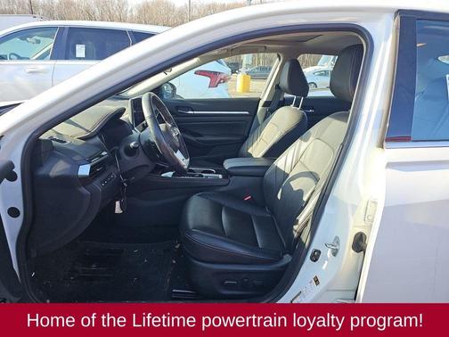 2024 Nissan Altima 2.0 SR