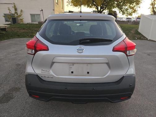 2020 Nissan Kicks S