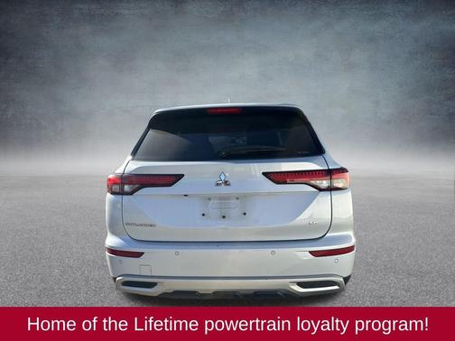 2024 Mitsubishi Outlander SE Black Edition