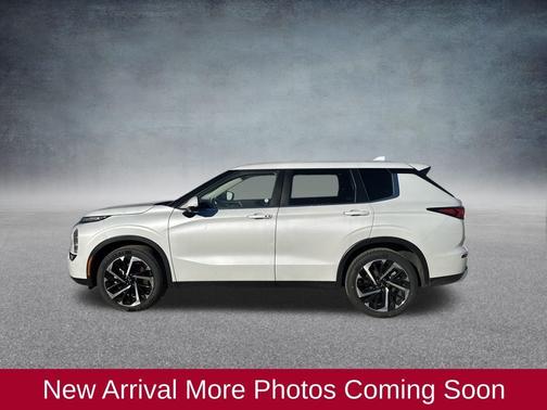 2024 Mitsubishi Outlander SE Black Edition