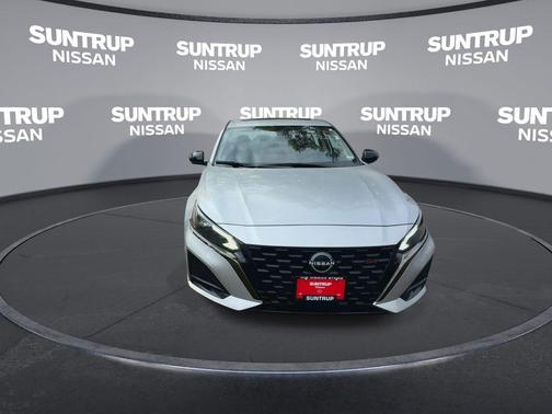 2023 Nissan Altima 2.0 SR