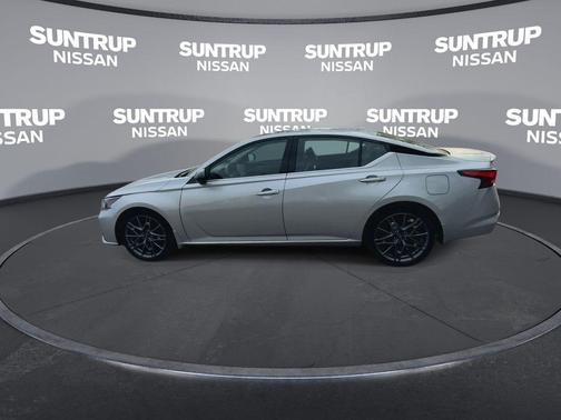 2023 Nissan Altima 2.0 SR