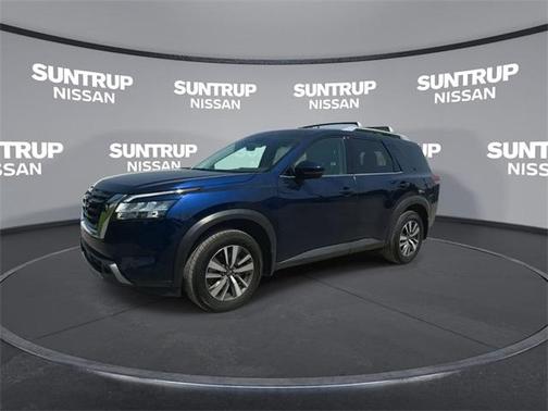 2024 Nissan Pathfinder SL