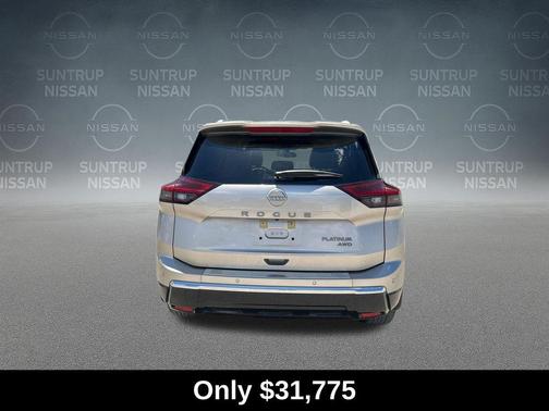 Champagne Silve 2024 Nissan Rogue Platinum