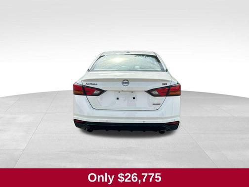 2024 Nissan Altima 2.0 SR