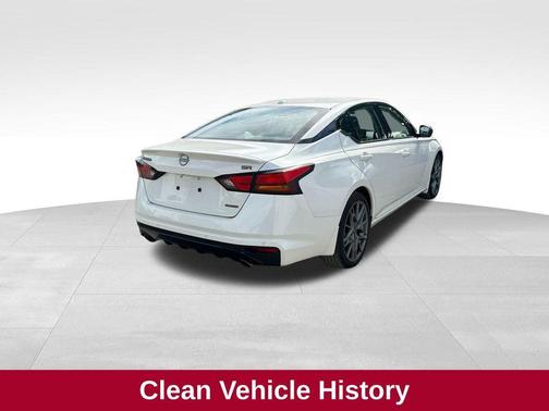 2024 Nissan Altima 2.0 SR