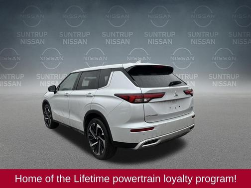 2024 Mitsubishi Outlander SE