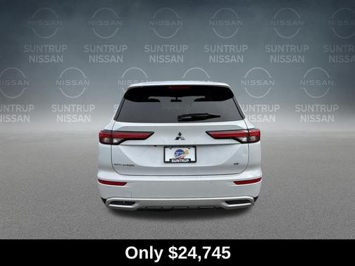 2024 Mitsubishi Outlander SE
