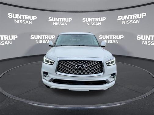 2023 INFINITI QX80 Luxe