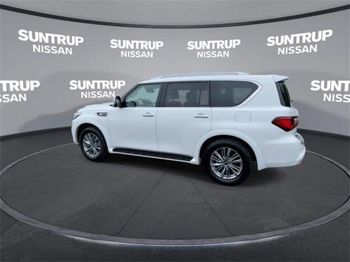 2023 INFINITI QX80 Luxe