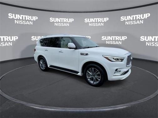 2023 INFINITI QX80 Luxe