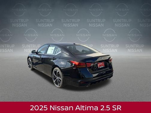 2025 Nissan Altima SR
