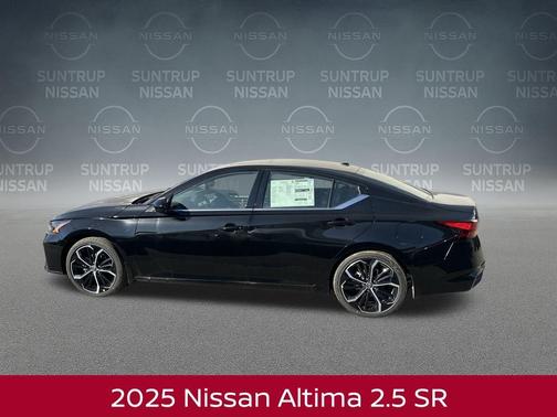 2025 Nissan Altima SR