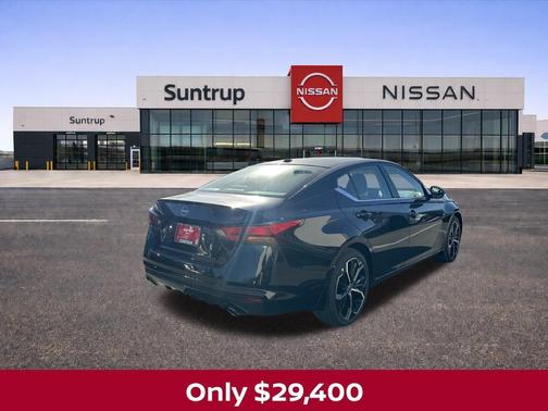 2025 Nissan Altima SR