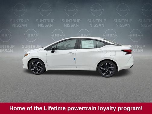 2025 Nissan Versa 1.6 SR