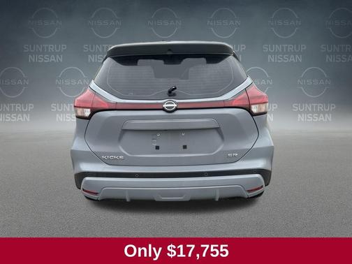 2023 Nissan Kicks SR