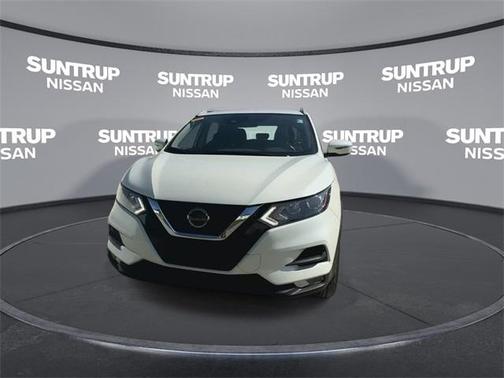 2022 Nissan Rogue Sport SV