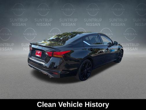 Black 2022 Nissan Altima 2.5 SR