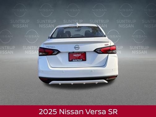 2025 Nissan Versa 1.6 SR