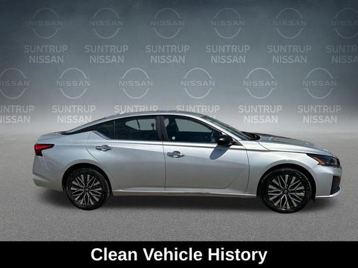 Brilliant Silver Metallic 2025 Nissan Altima SV