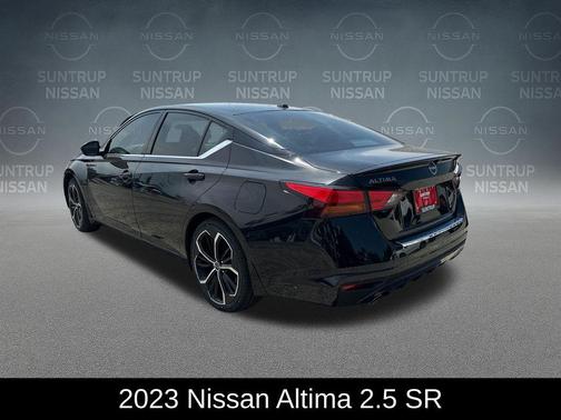 Black 2023 Nissan Altima 2.5 SR