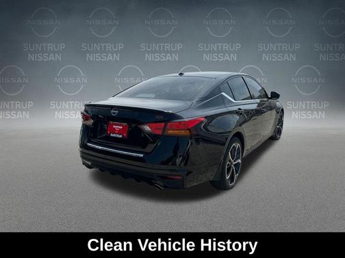 Black 2023 Nissan Altima 2.5 SR