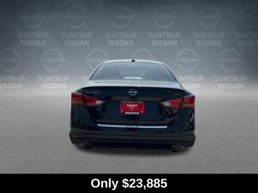 Black 2023 Nissan Altima 2.5 SR