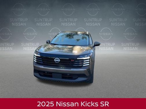 2025 Nissan Kicks SR