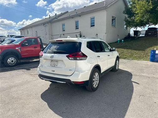 2018 Nissan Rogue SV