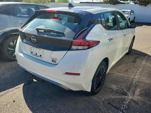 2024 Nissan Leaf SV PLUS