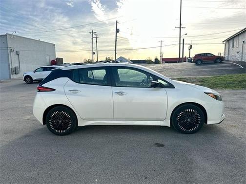 2024 Nissan Leaf SV PLUS