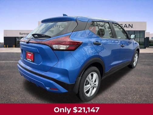 2025 Nissan Kicks Play S