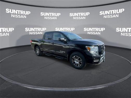 2024 Nissan Titan SV