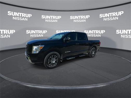2024 Nissan Titan SV
