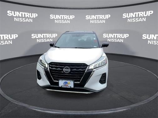 2024 Nissan Kicks SR