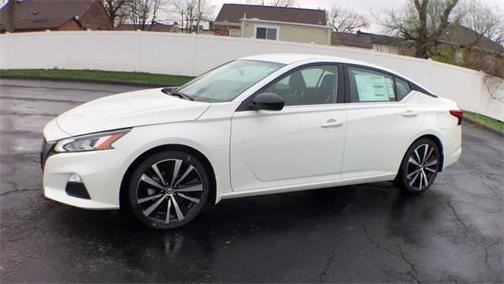 2022 Nissan Altima 2.5 SR