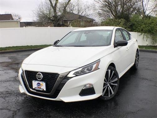 2022 Nissan Altima 2.5 SR