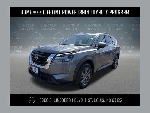 2024 Nissan Pathfinder SV