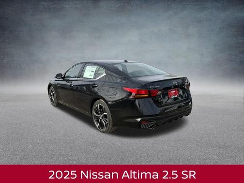 2025 Nissan Altima SR