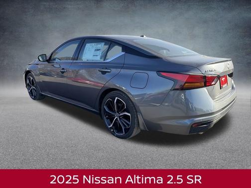 2025 Nissan Altima SR