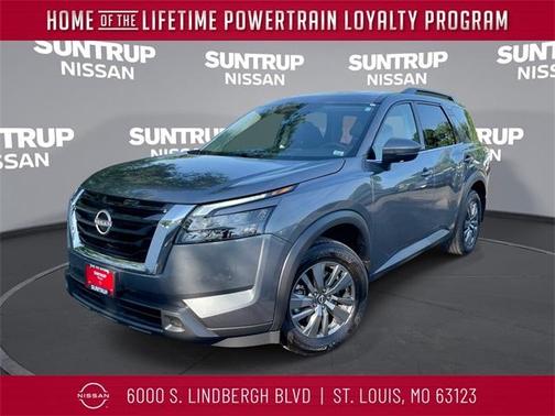 2024 Nissan Pathfinder SV