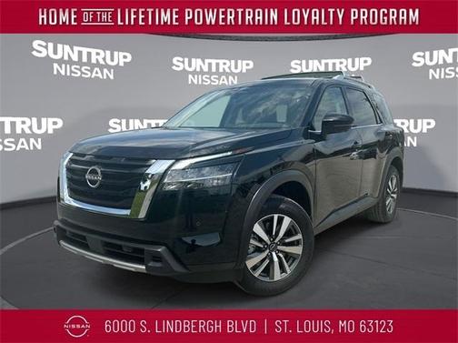 2024 Nissan Pathfinder SL