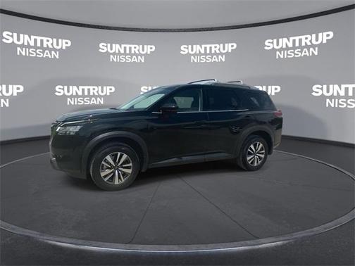 2024 Nissan Pathfinder SL