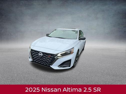 2025 Nissan Altima SR